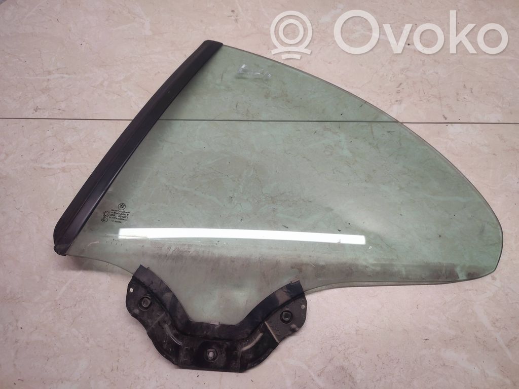 Vidrio lateral trasero   51357186643,51377008633,51374338181,51377144927