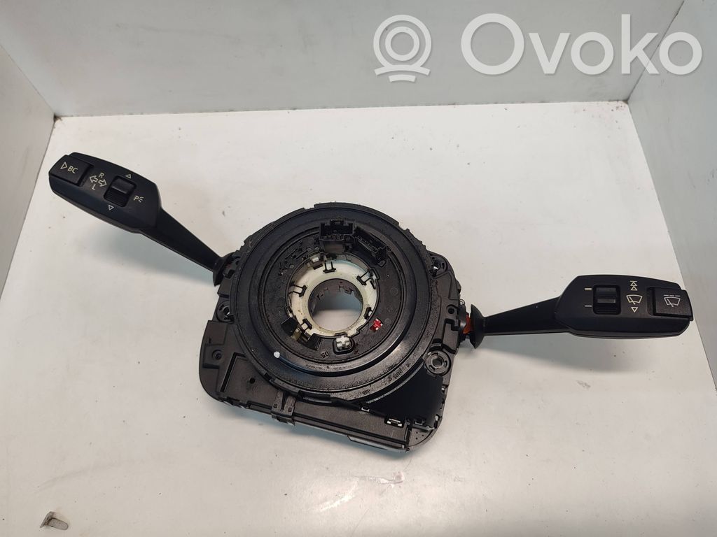Boutons / interrupteurs volant   61319169757,9169757