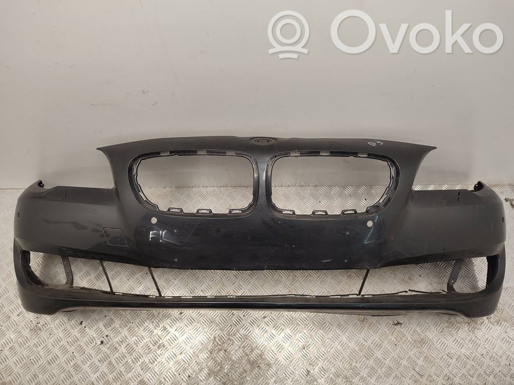 BMW 5 F10 F11 Priekinis bamperis 
