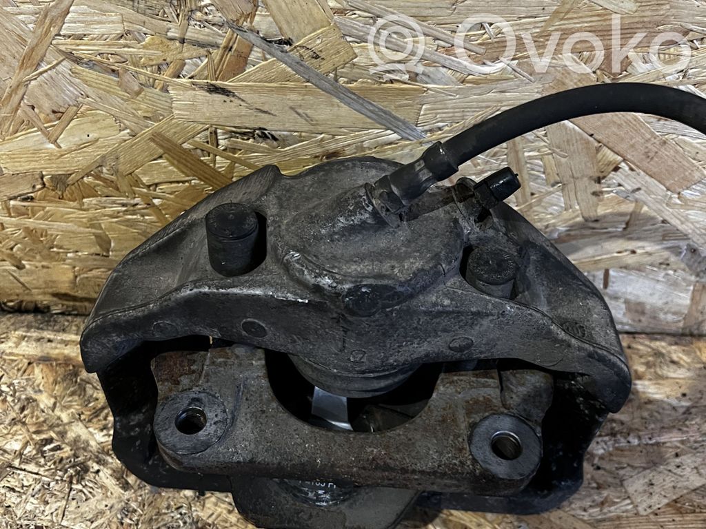 Caliper de freno delantero