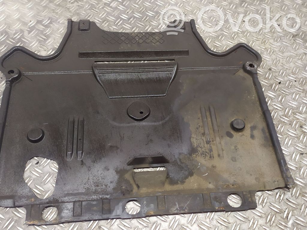 Audi A4 S4 B8 8K Osłona dolna silnika 