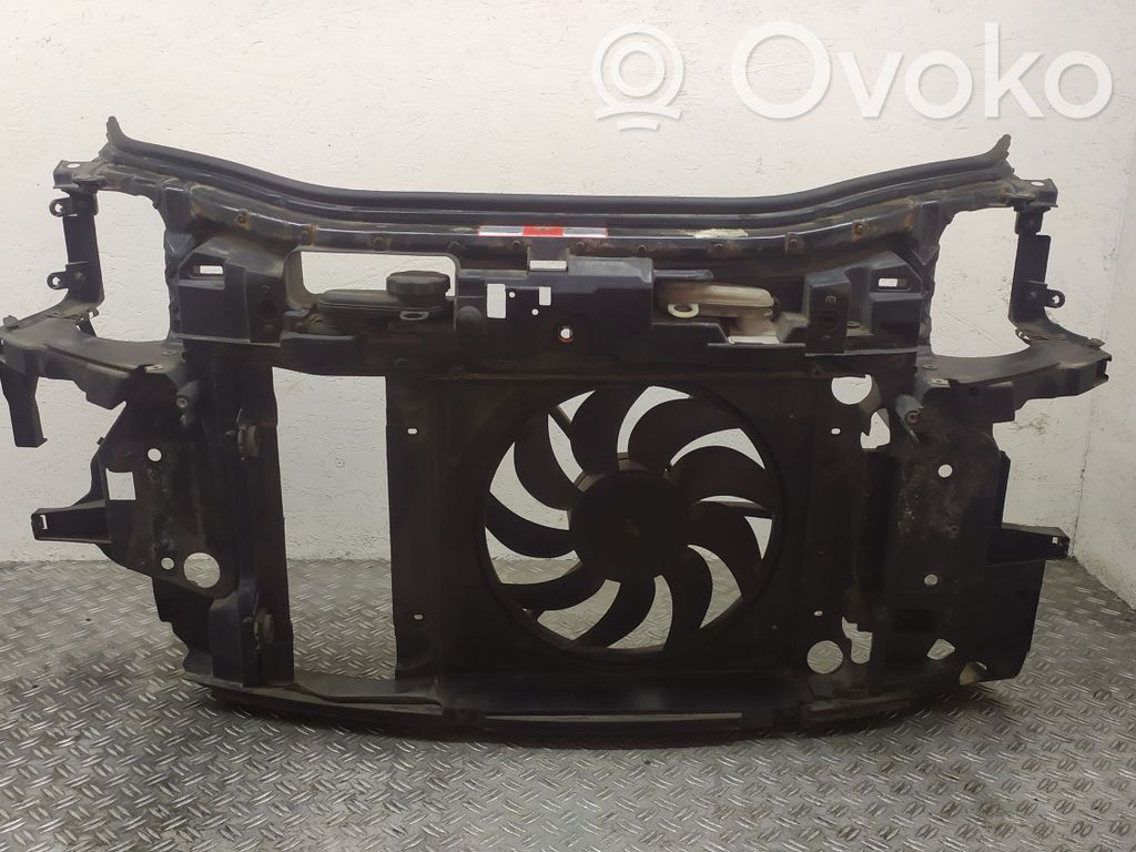 Audi A2 Radiatoru panelis 
