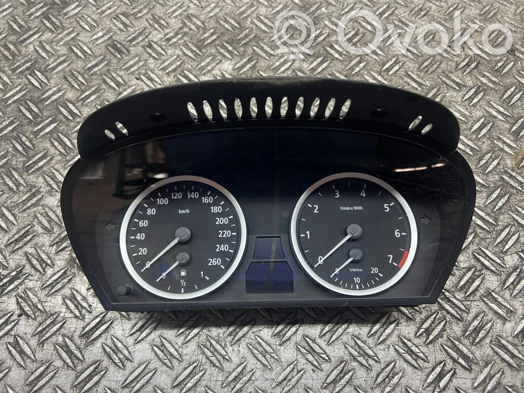 Speedometer (instrument cluster)   A2053020569