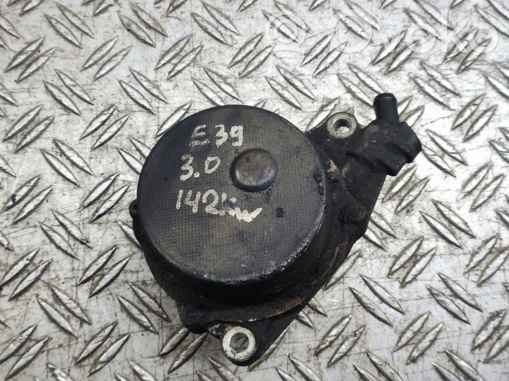 BMW 5 E39 Vakuumsūknis 