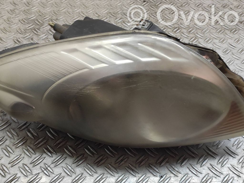 Nissan Note (E11) Headlight/headlamp 