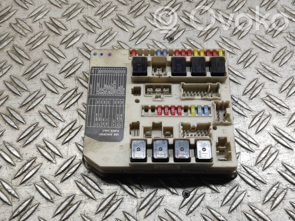 Saugiklių blokas   284B7AX62A,R1532,6J06