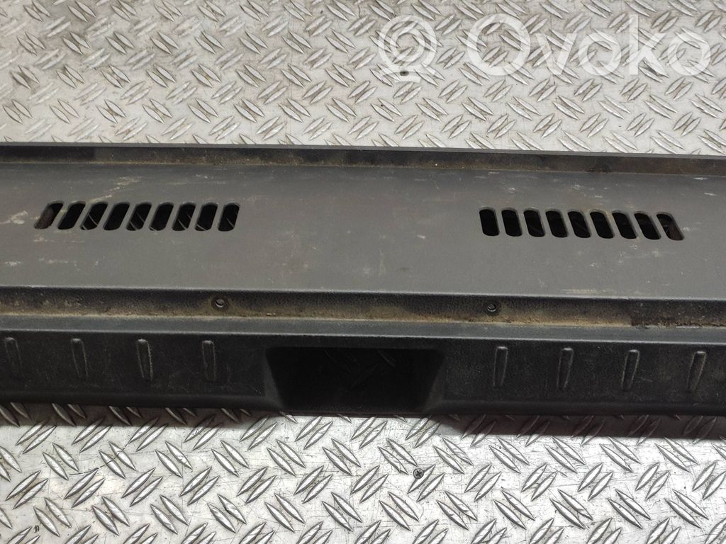 Nissan Note (E11) Trunk/boot sill cover protection 