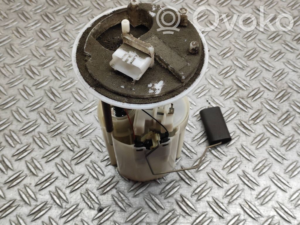 Opel Corsa D Bomba interna de combustible 