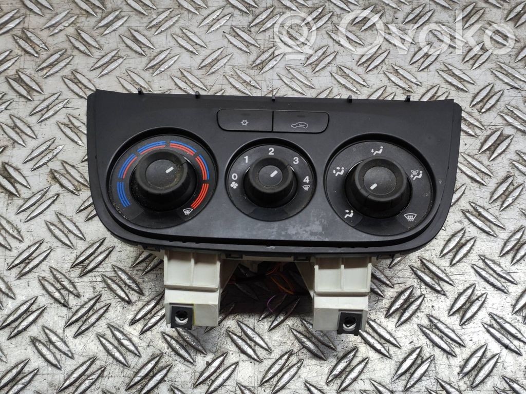 Opel Combo D Climate control unit 