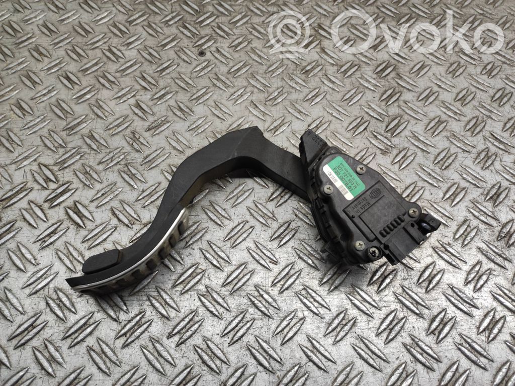 Volkswagen Phaeton Accelerator throttle pedal 