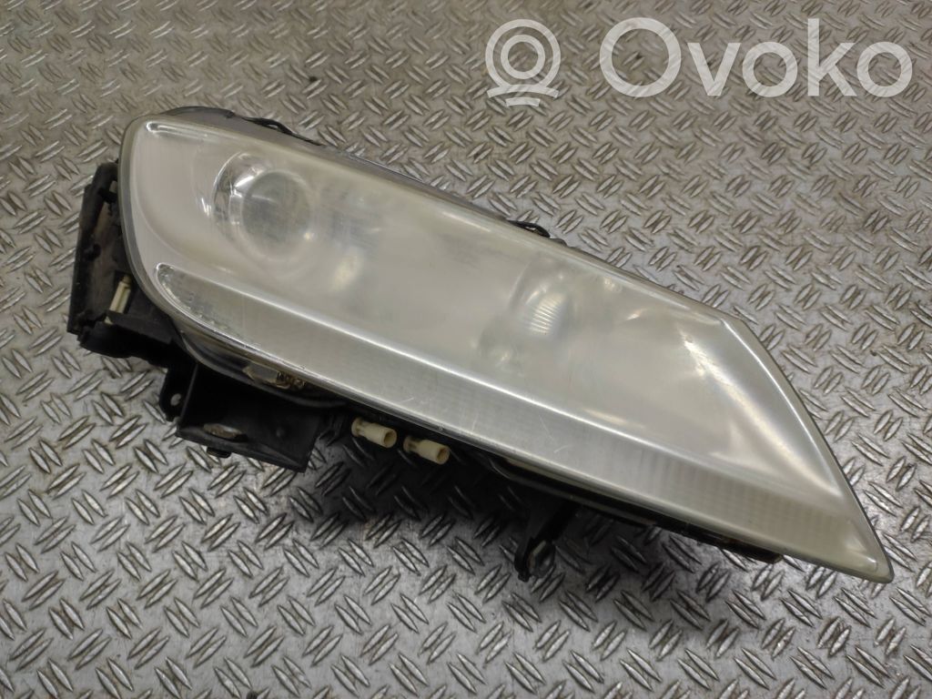 Volkswagen Phaeton Lampa przednia 