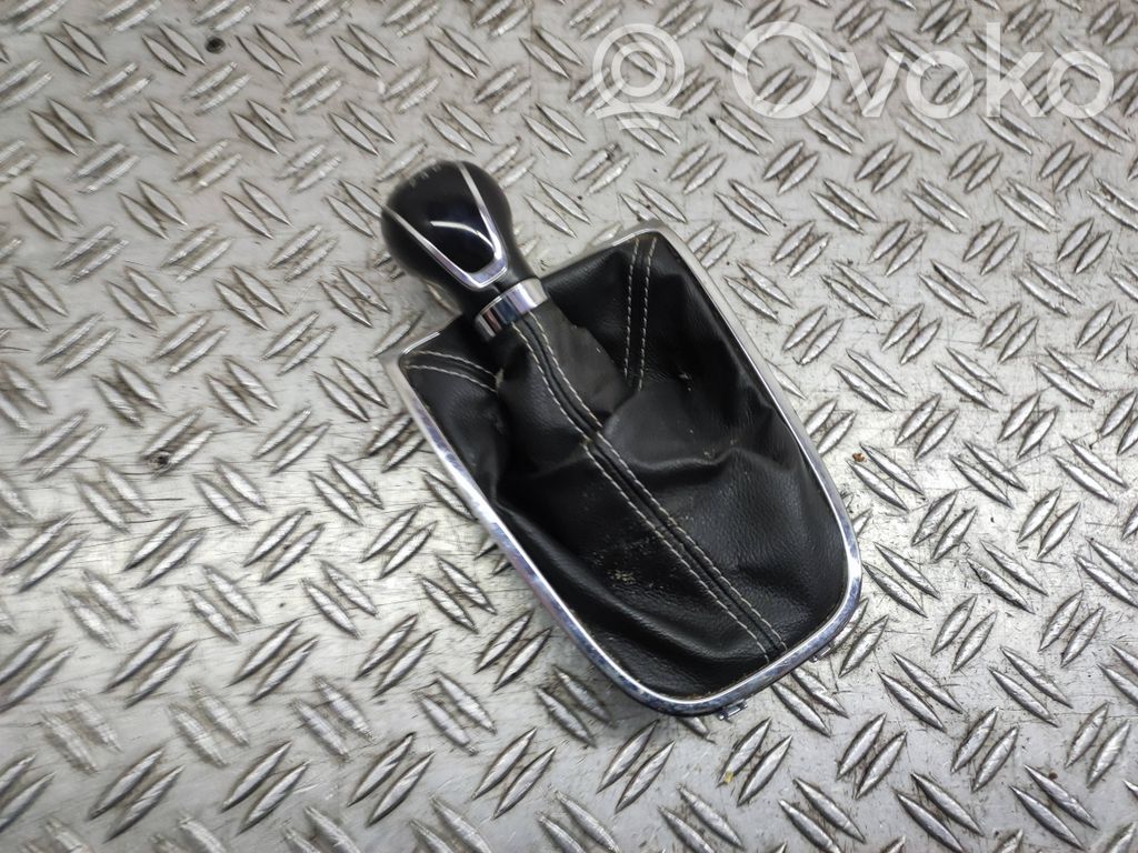 Opel Astra J Perilla/embellecedor de cuero de la palanca de cambios 