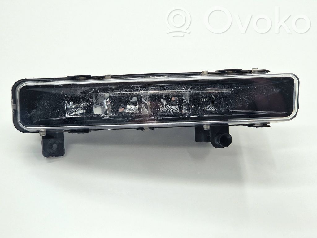 BMW 5 G30 G31 G38 Światło przeciwmgłowe przednie 