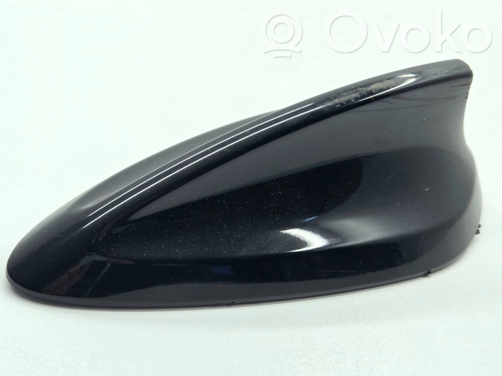 BMW 3 F30 F35 F31 Stogo (GPS) antenos dangtelis 