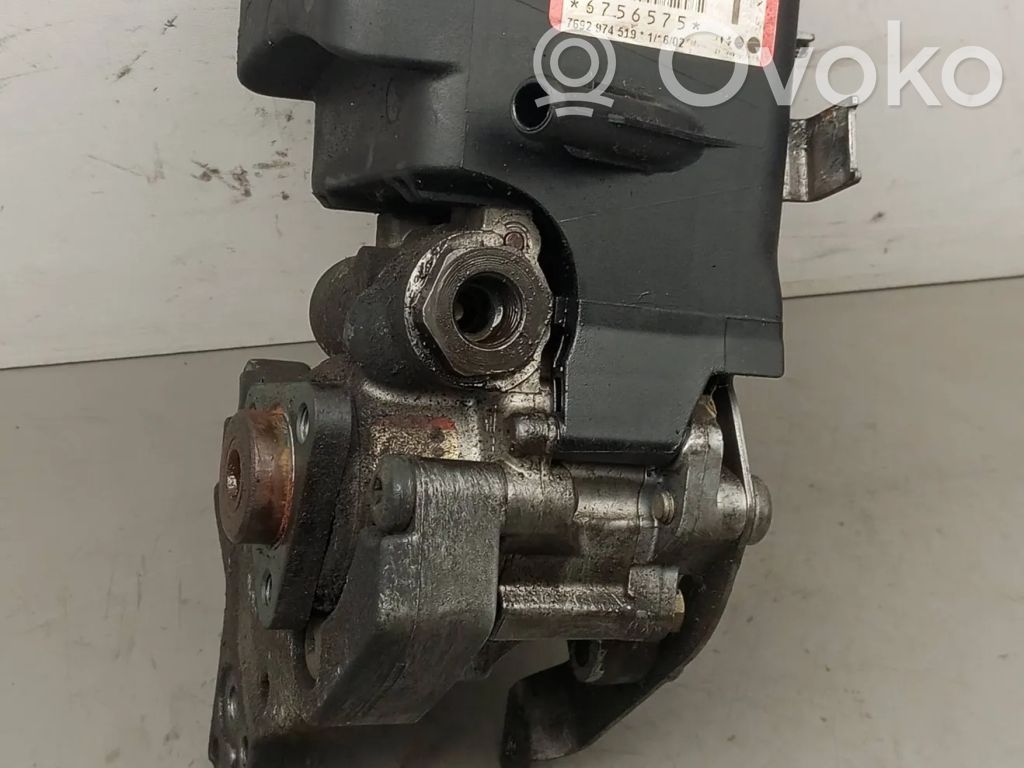 BMW 3 E46 Power steering pump 