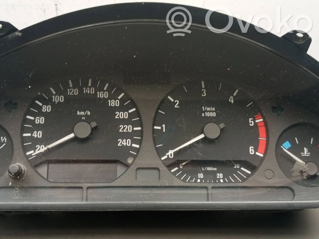 BMW 3 E36 Spidometras (prietaisų skydelis) 
