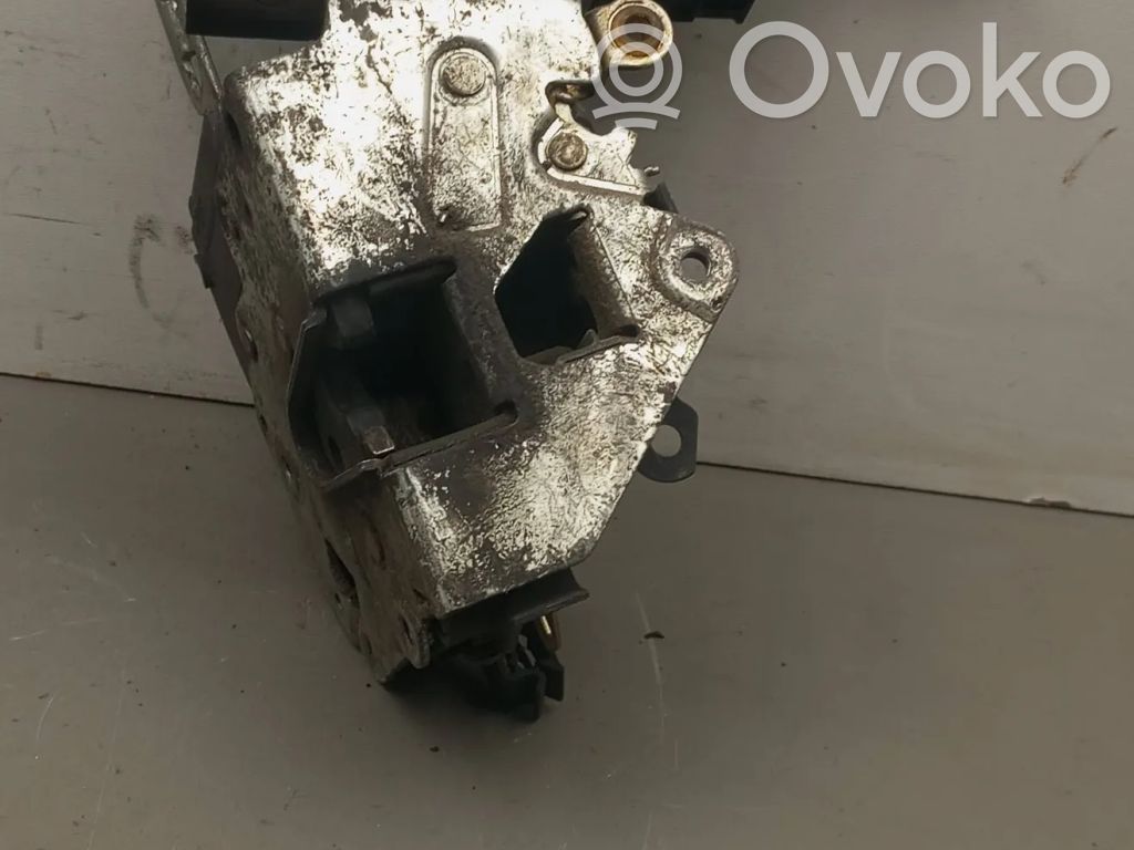BMW 3 E36 Etuoven lukko 