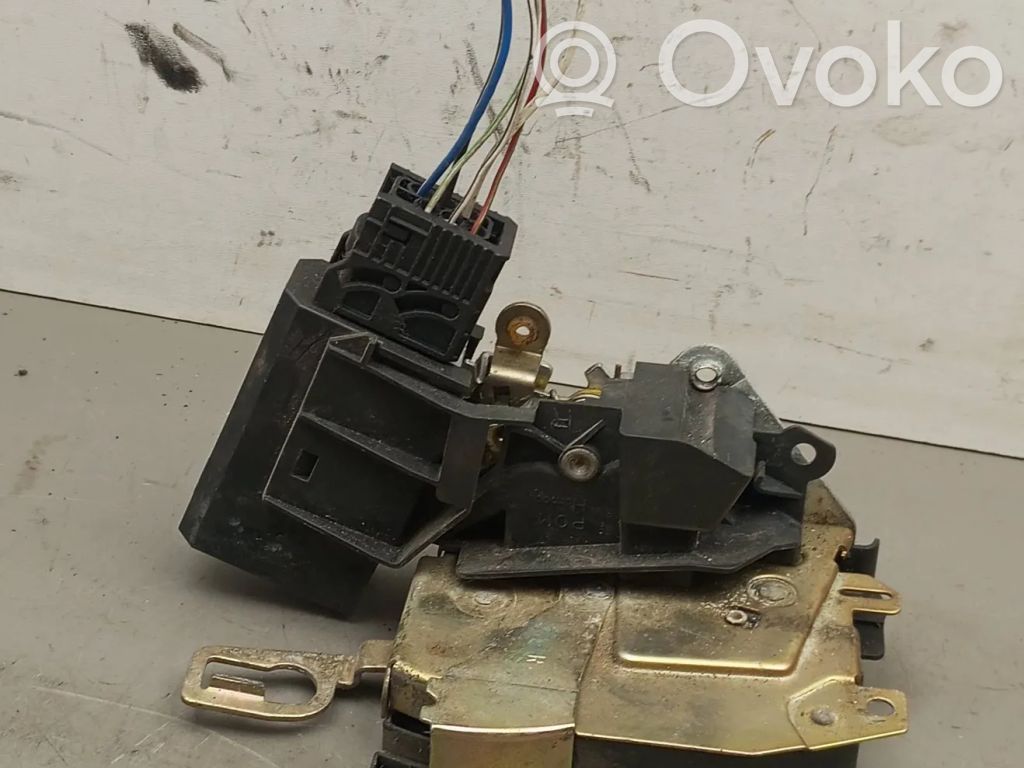 Etuoven lukko   67111387726