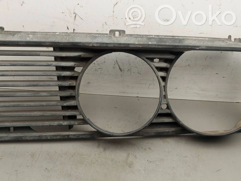 Front grill   51131874645