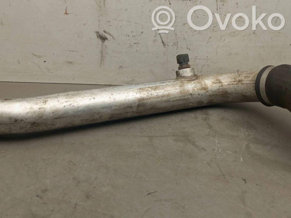Intercooler hose/pipe   5674052