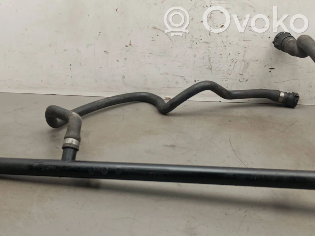 BMW 3 E46 Engine coolant pipe/hose 