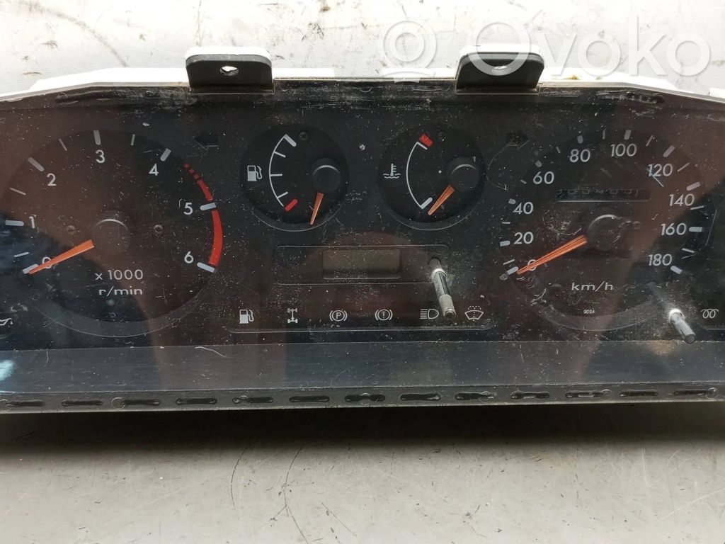 Nissan Terrano Speedometer (instrument cluster) 