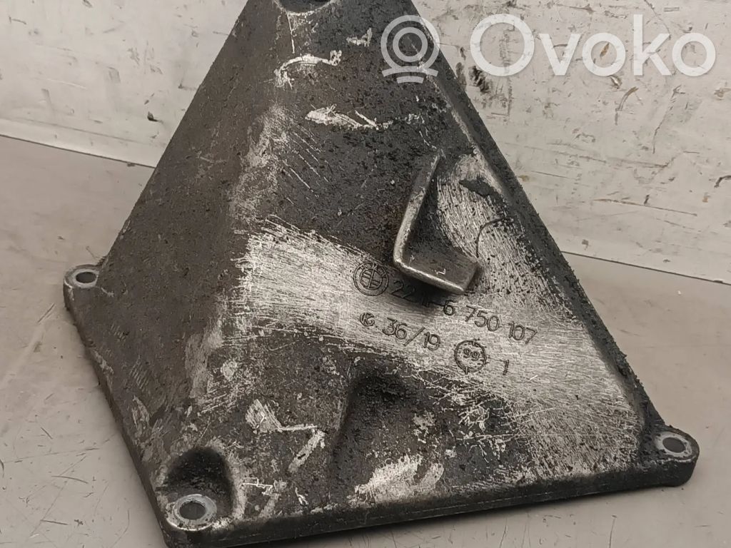 Engine mounting bracket   6750107