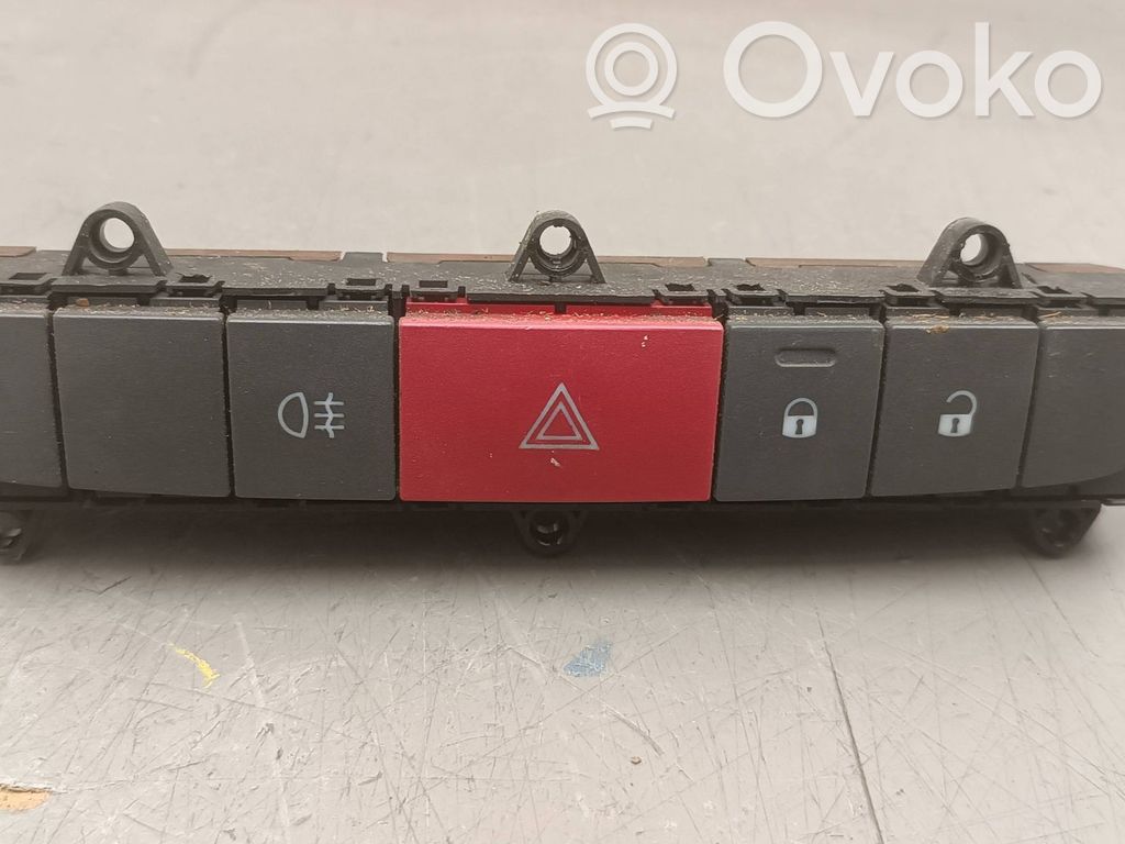 Peugeot Boxer Hazard light switch 