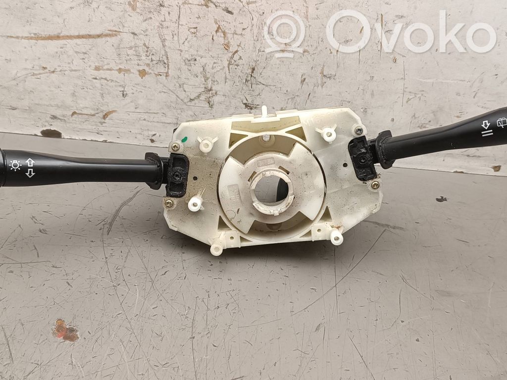 Honda CR-V Wiper control stalk 