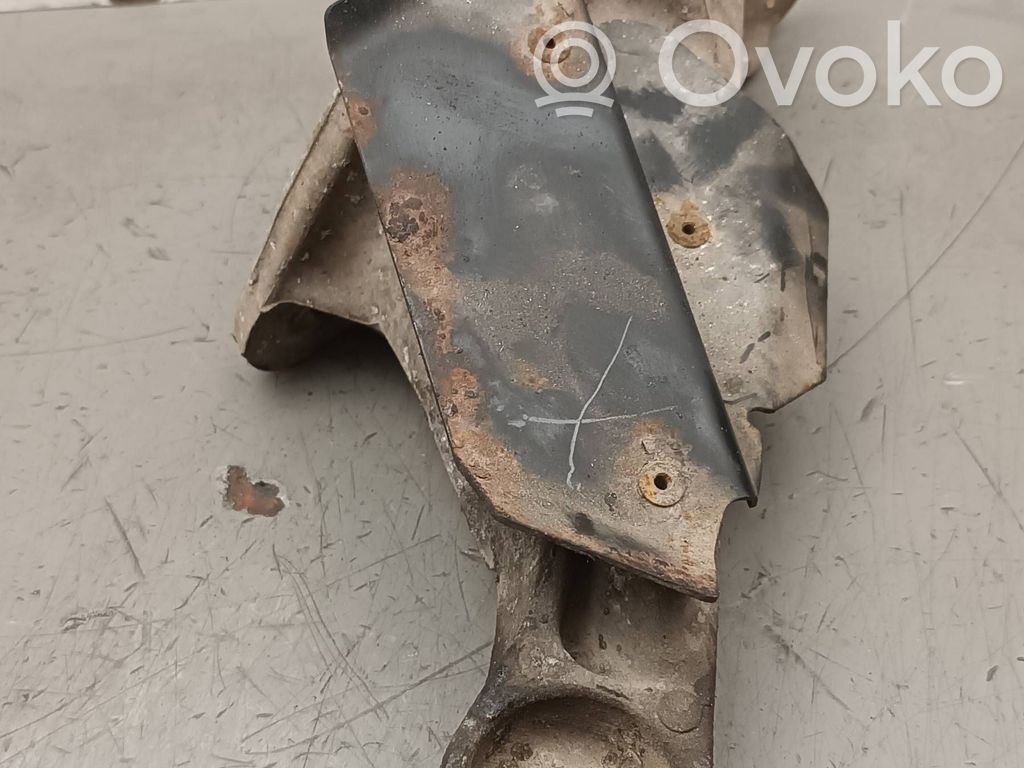 BMW X3 E83 Engine mounting bracket 