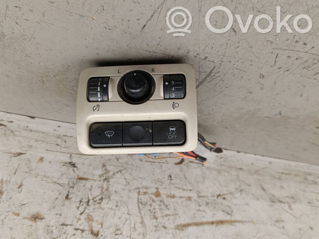 Subaru Legacy Wing mirror switch 