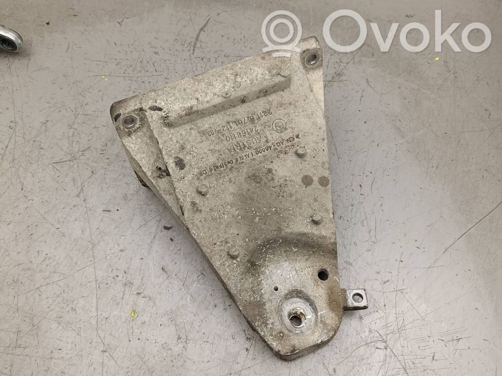 BMW 5 E60 E61 Engine mounting bracket 