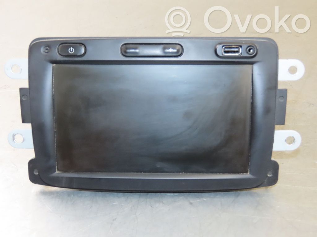 Dacia Spring Radio/CD/DVD/GPS head unit 