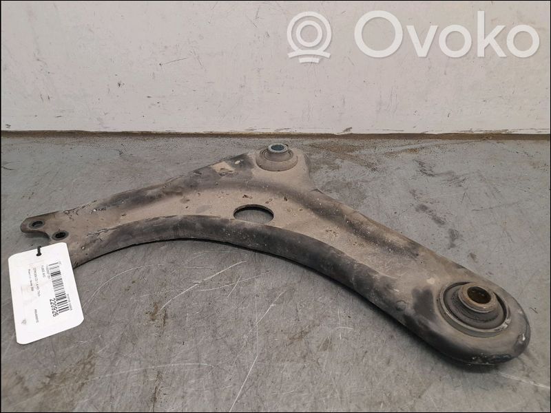 Citroen C3 Front lower control arm/wishbone 