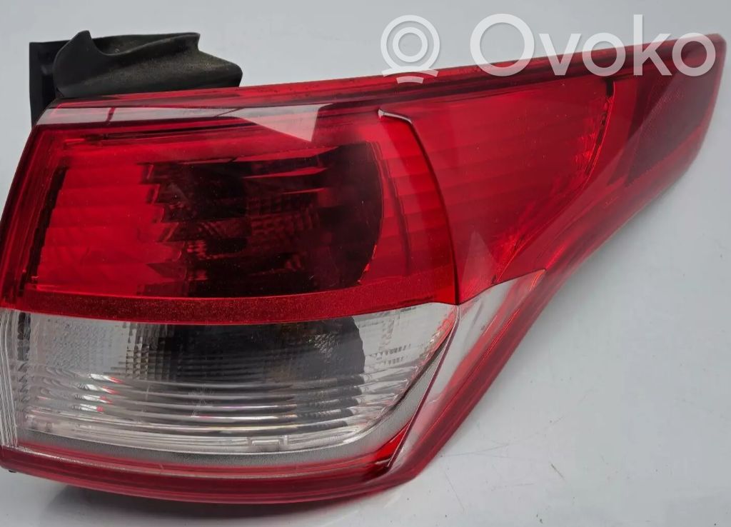 Ford Kuga II Galinis žibintas kėbule 