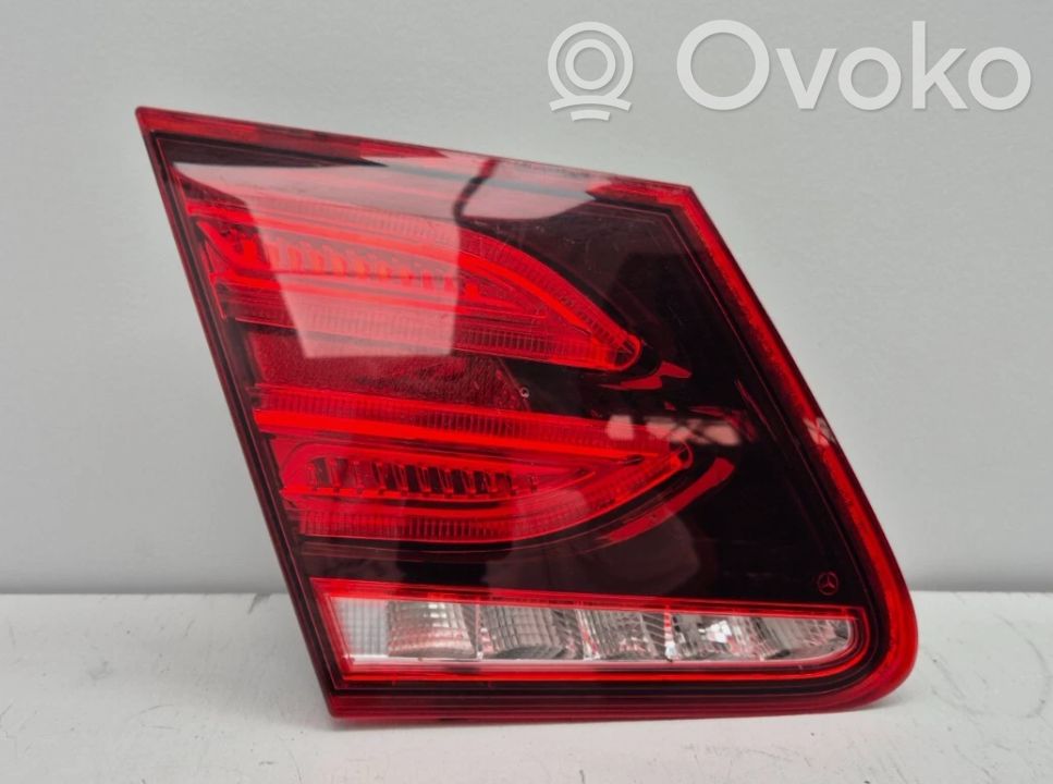 Mercedes-Benz E W212 Luci posteriori del portellone del bagagliaio 