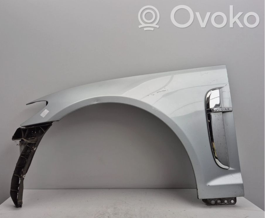 Jaguar XF X250 Błotnik przedni 