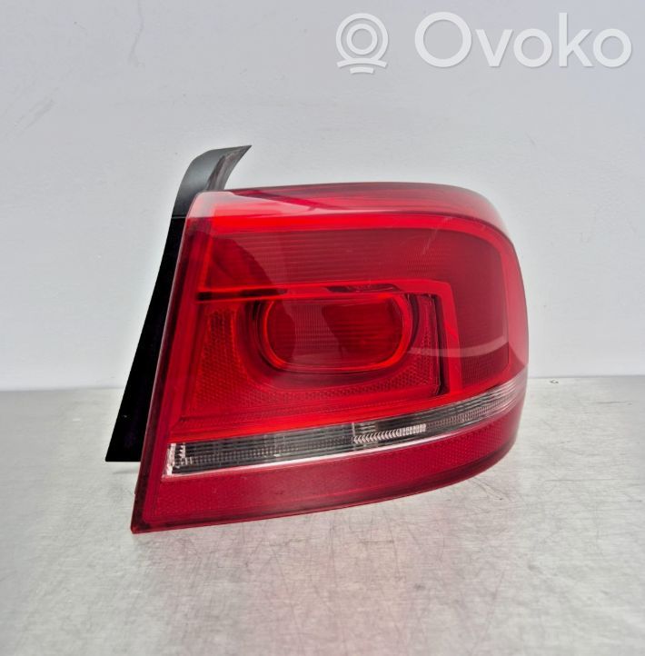 Volkswagen PASSAT B7 Luci posteriori 