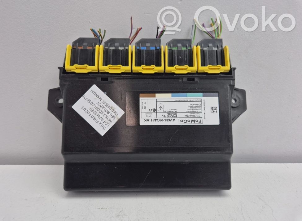 Mukavuusmoduuli   AV6N19G481AK,AV6N19G481AK,AV6N19G481AK,5WK49778L