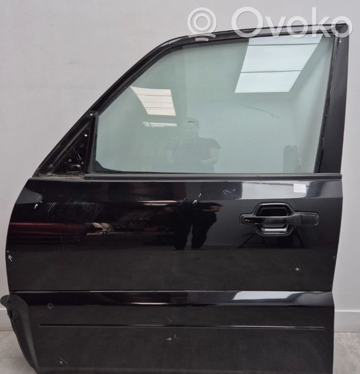 Mitsubishi Pajero Puerta delantera 