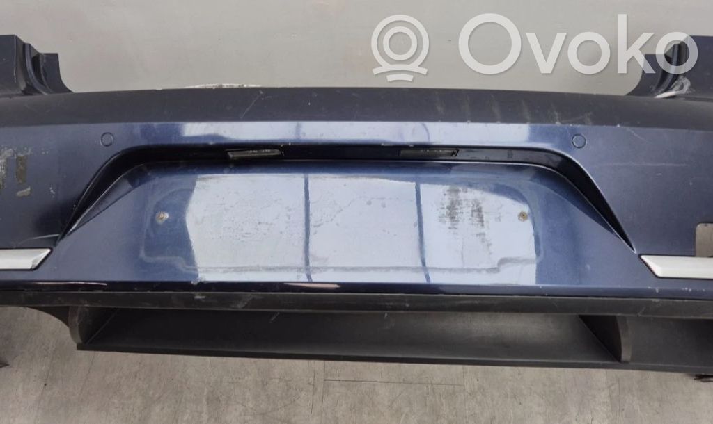 Volkswagen PASSAT B7 Parachoques 