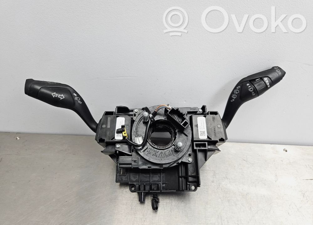 Commodo, commande essuie-glace/phare   BV6T13N064AH,BV6T13N064AH,AND761002C,AV6T13335AD,AV6T17A553AD,BV6T13N064AH,ZWAC30088C