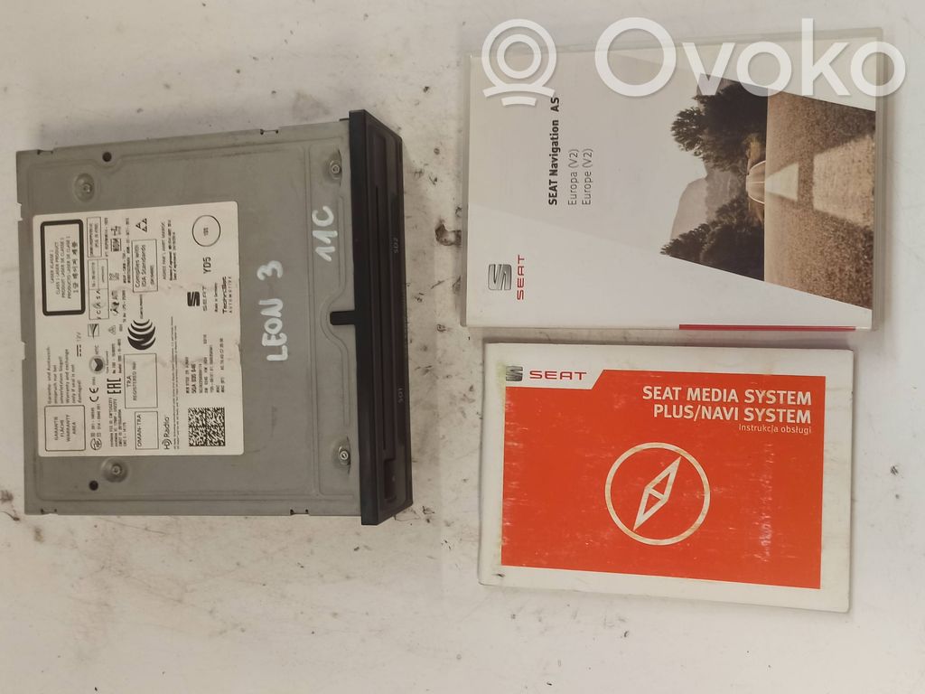 Navigation unit CD/DVD player   5QA035846