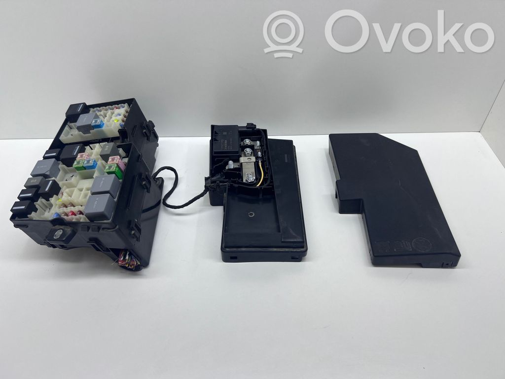 Volvo V40 Fuse module 