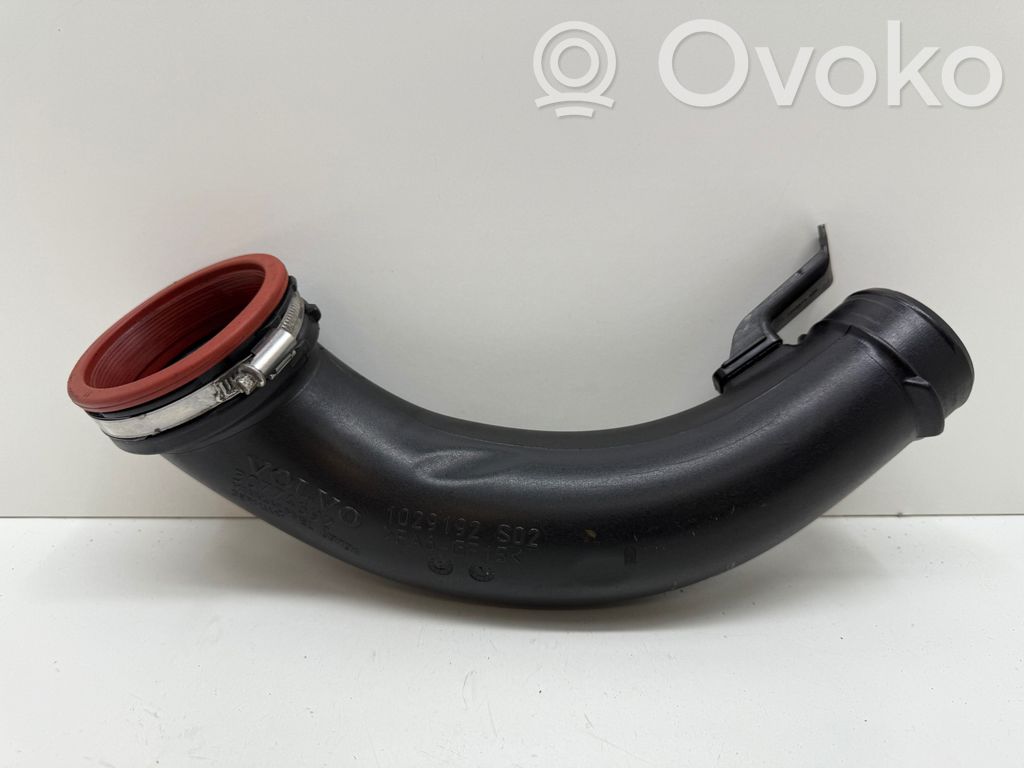 Volvo XC60 Turbo air intake inlet pipe/hose 