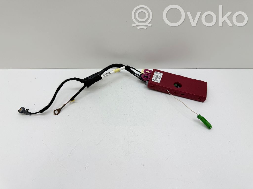 Antenna control unit   30761716,28207242,31318074