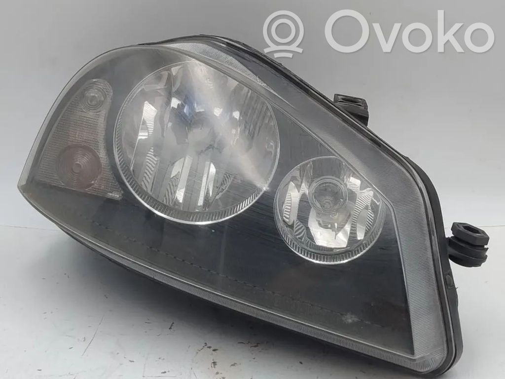 Seat Arosa Lampa przednia 