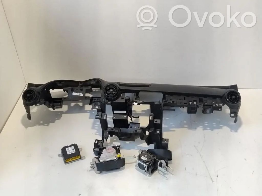 Airbag set with panel   DA6C60401