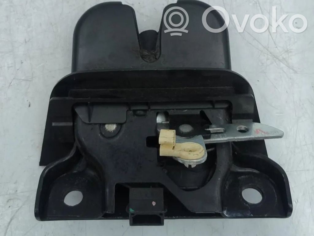 Audi A2 Tie down hook / loop 