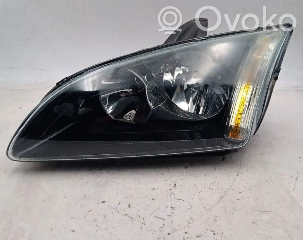 Ford Focus Scheinwerfer 